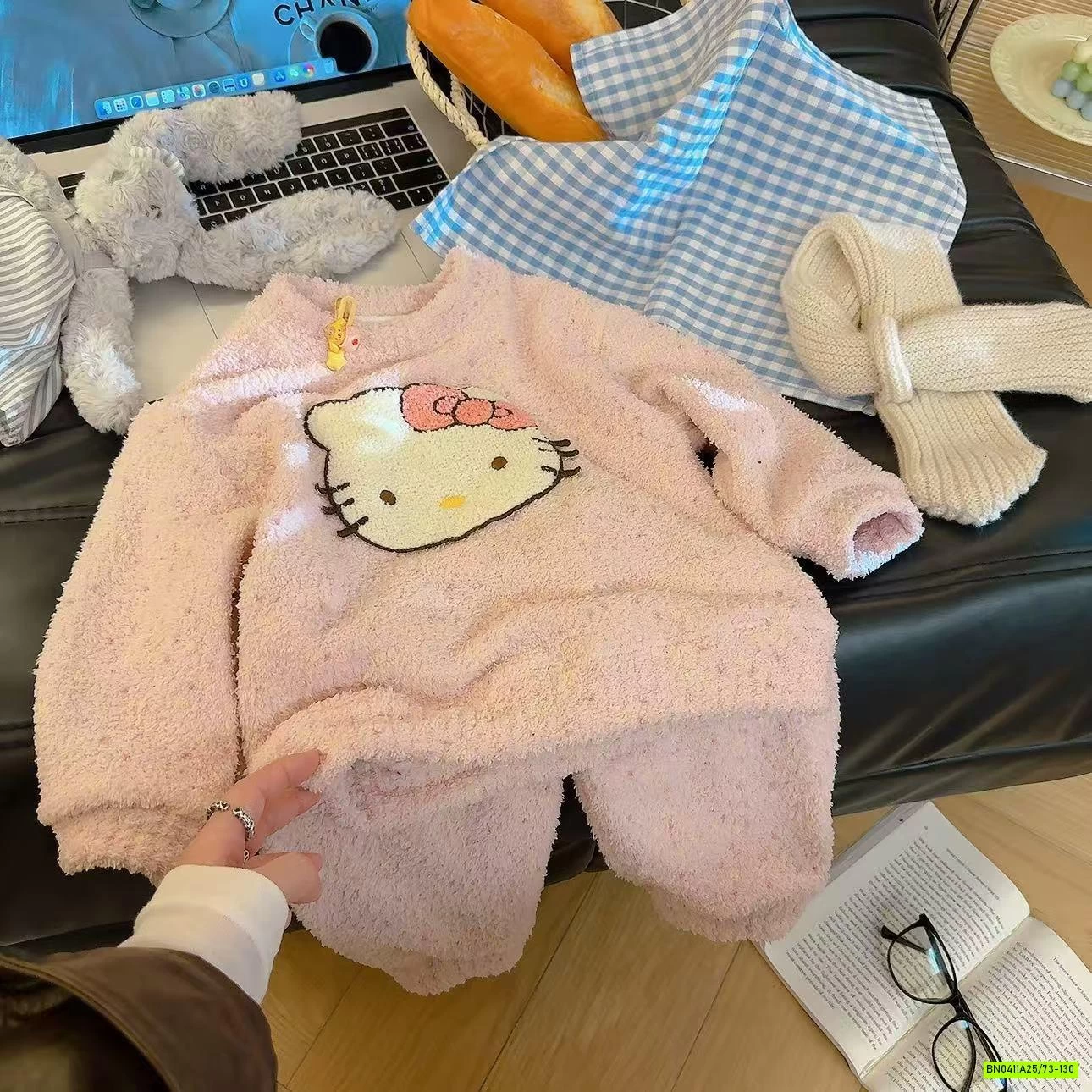 BỘ LÔNG KITTY CÁNH CỤT